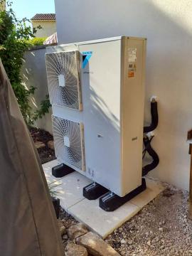 PAC air-eau moyenne température sur radiateurs à Aix - 3