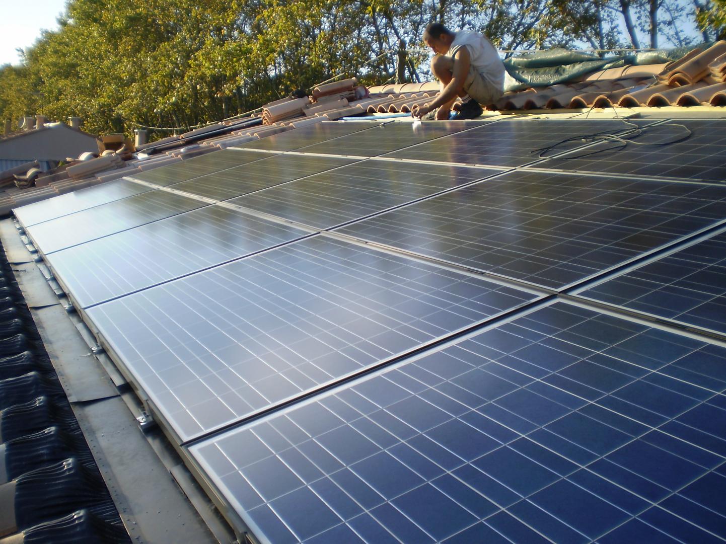 Panneaux photovoltaïques à Port-Saint-Louis-du-Rhône - 3
