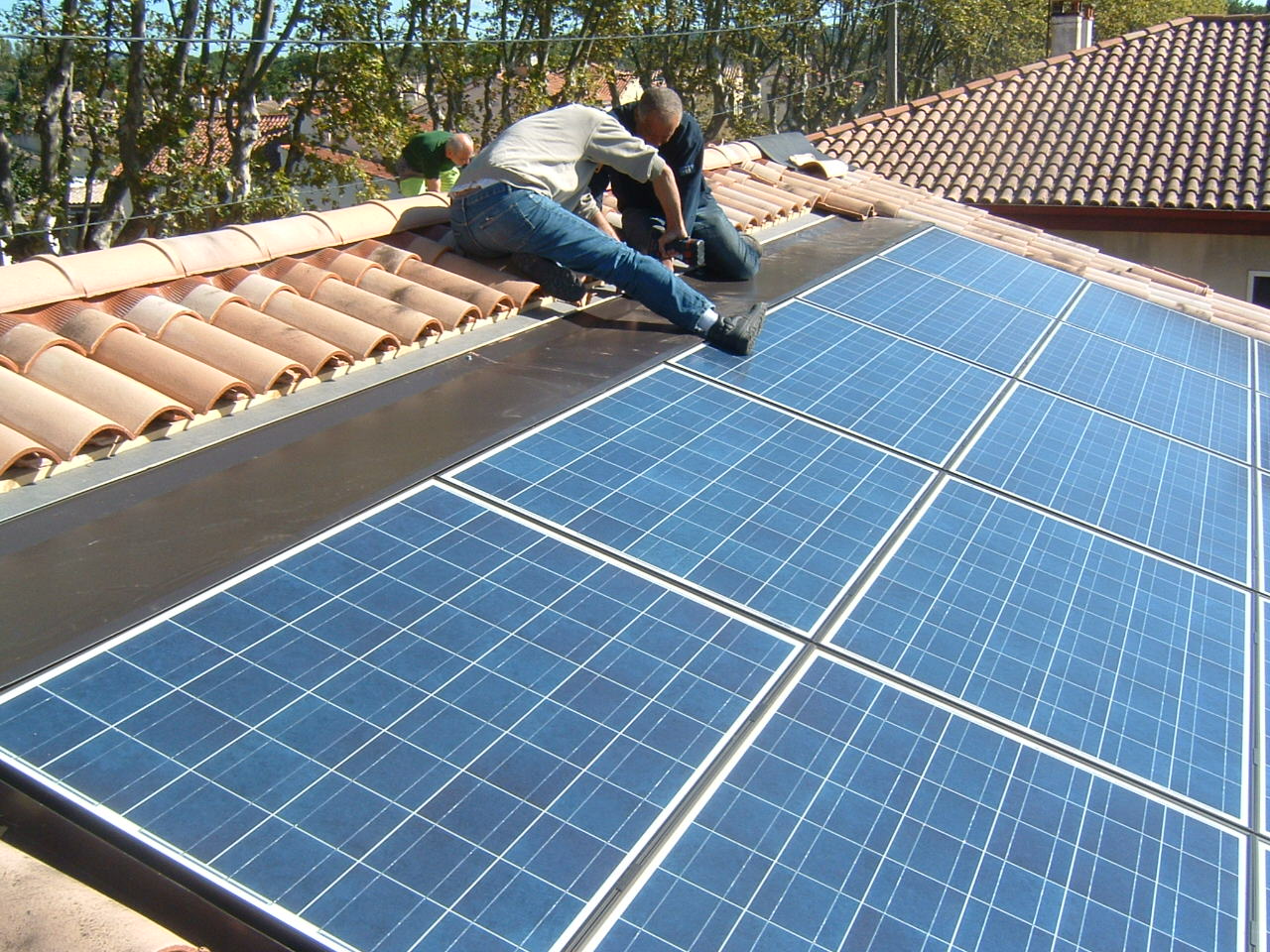 Panneaux solaires photovoltaïques à Pelissanne - 2