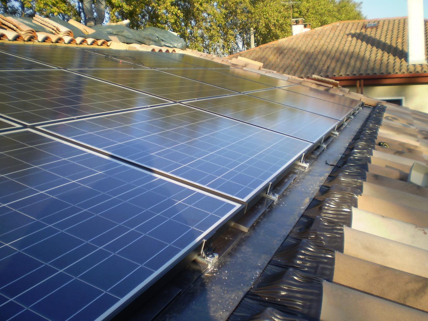 Panneaux solaires photovoltaïques à Pelissanne - 3