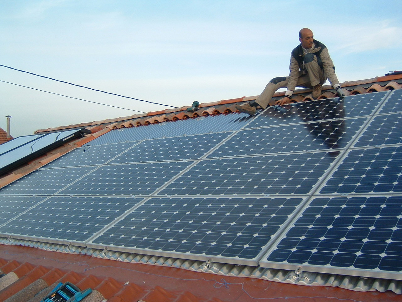 Panneaux solaires thermique et photovoltaïques à Marseille - 4